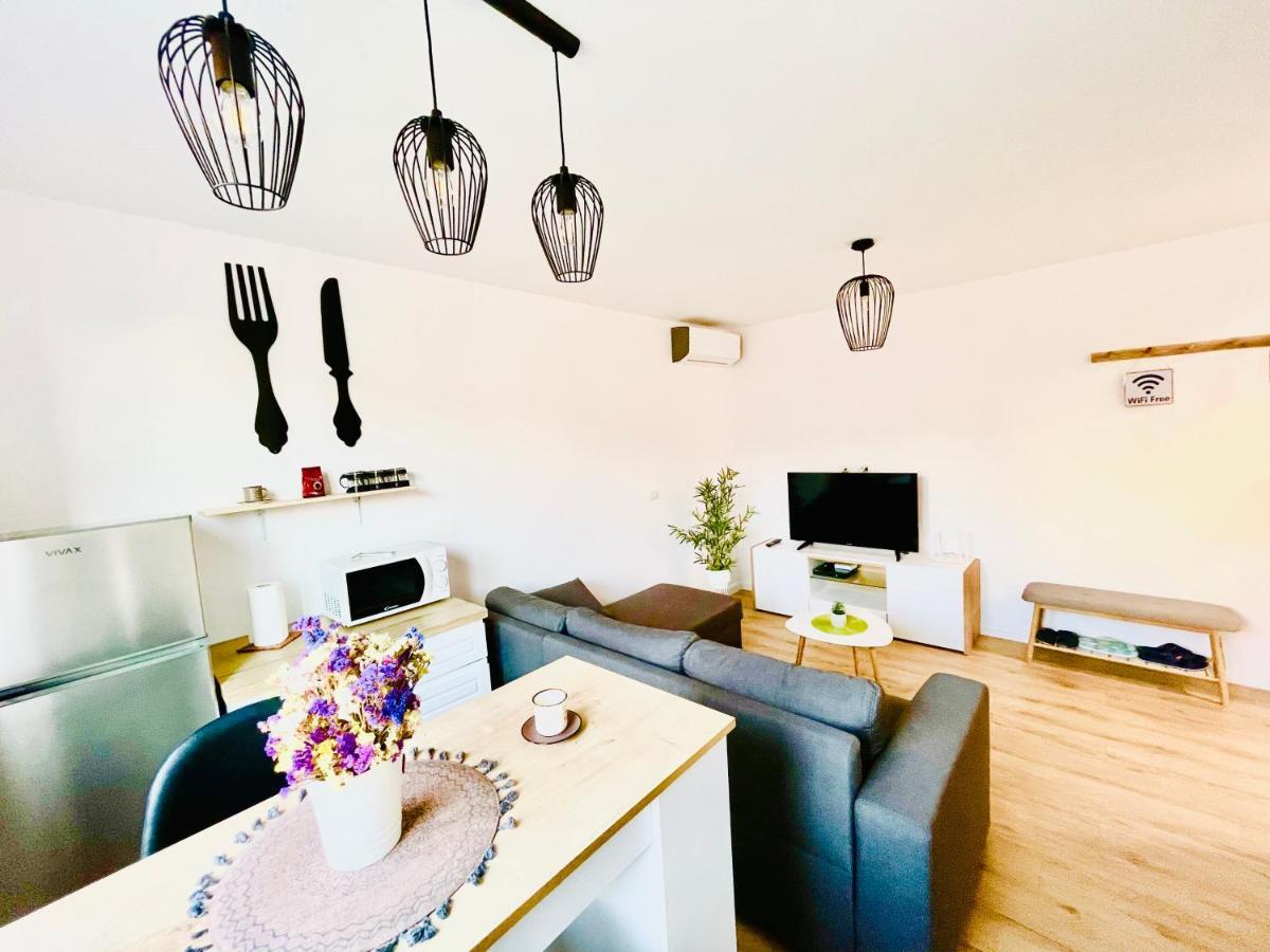 Central Apartment 2, Tirana Zewnętrze zdjęcie