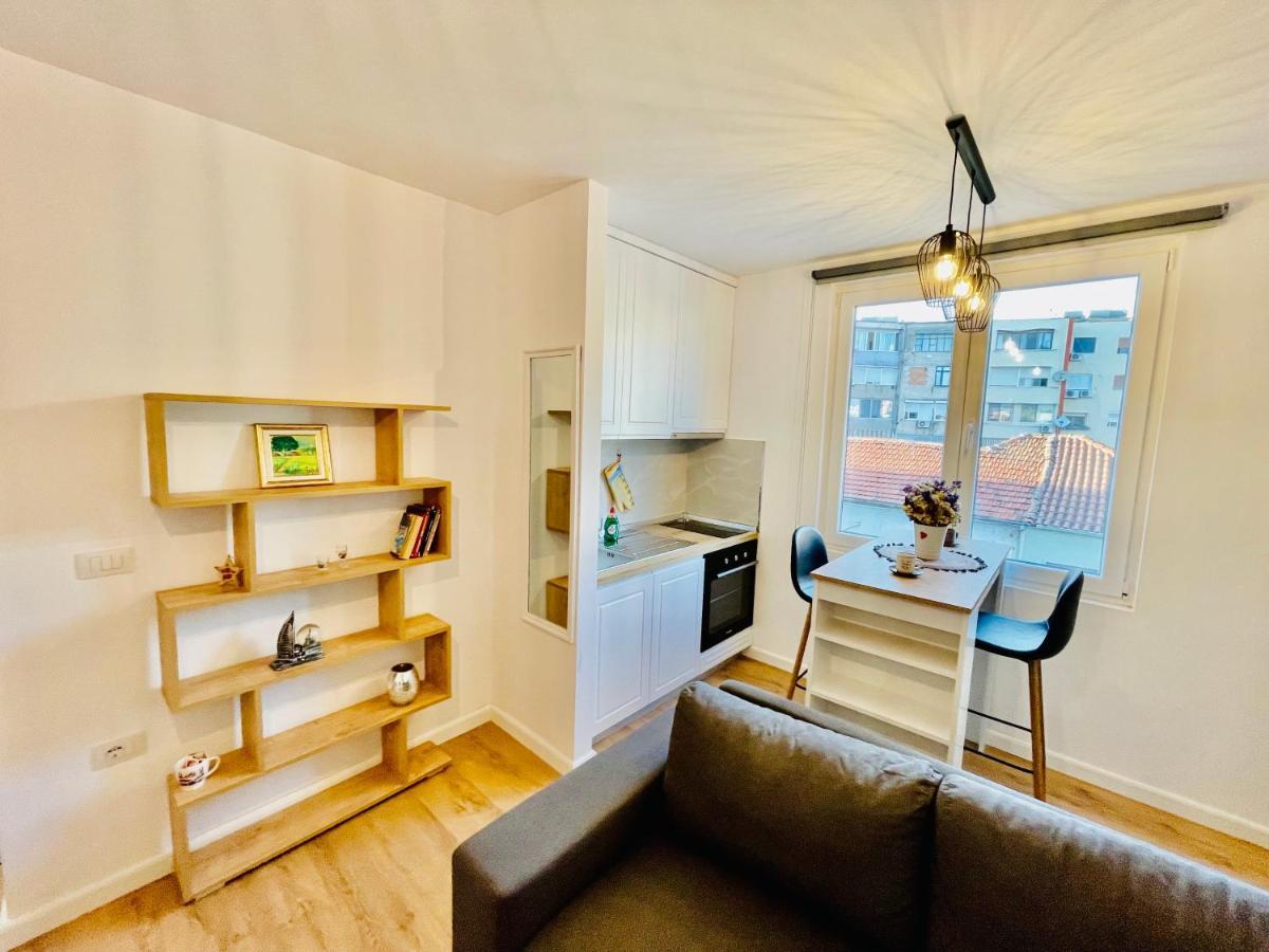 Central Apartment 2, Tirana Zewnętrze zdjęcie