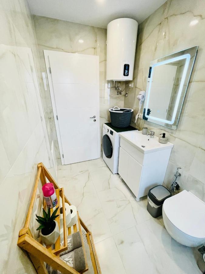 Central Apartment 2, Tirana Zewnętrze zdjęcie