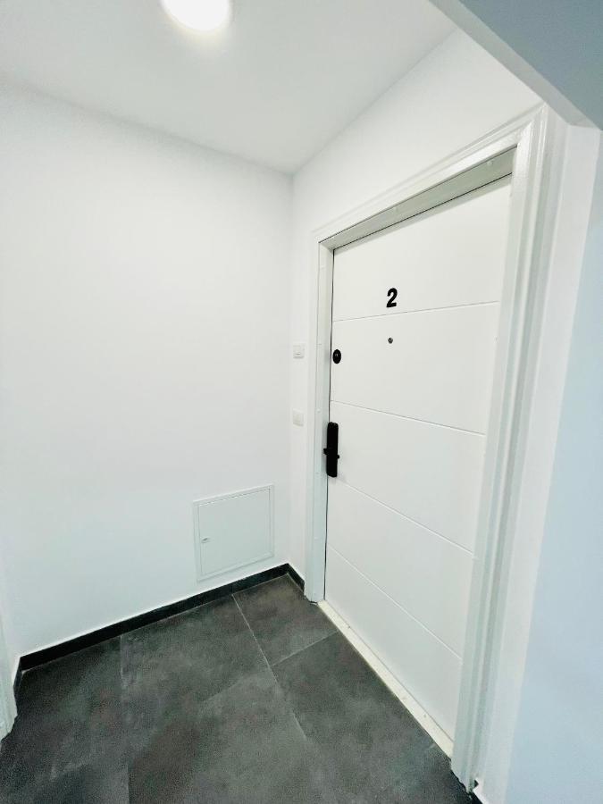 Central Apartment 2, Tirana Zewnętrze zdjęcie