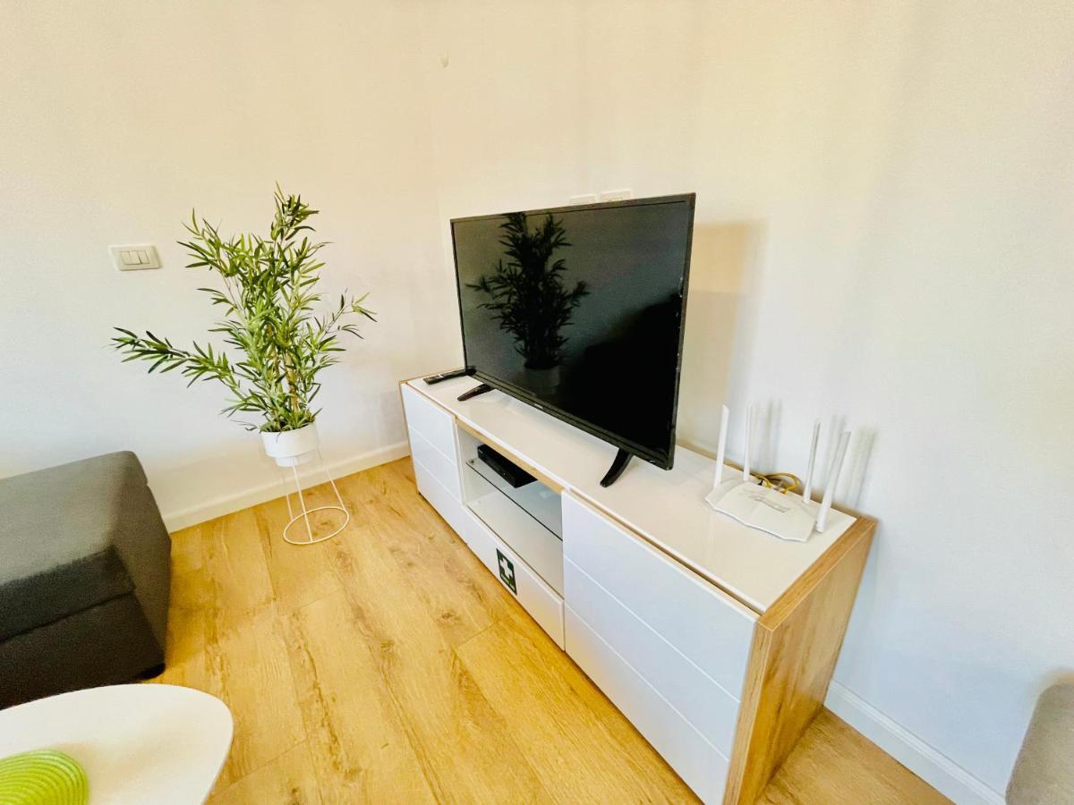 Central Apartment 2, Tirana Zewnętrze zdjęcie